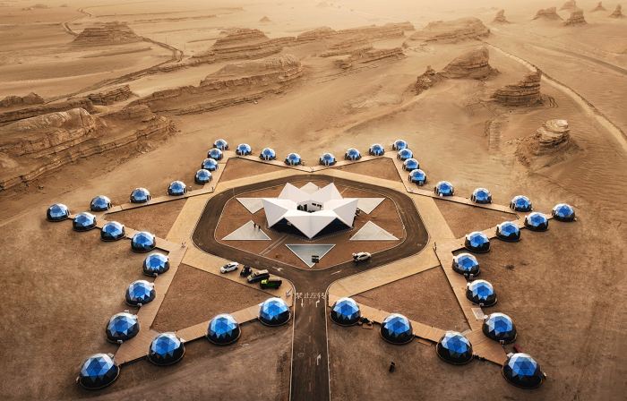 Lonely Space（ Gobi ）wild luxury hotel