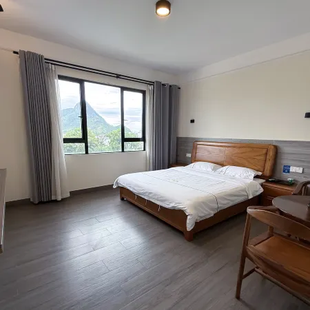 Liucheng Yingchuan Hotel