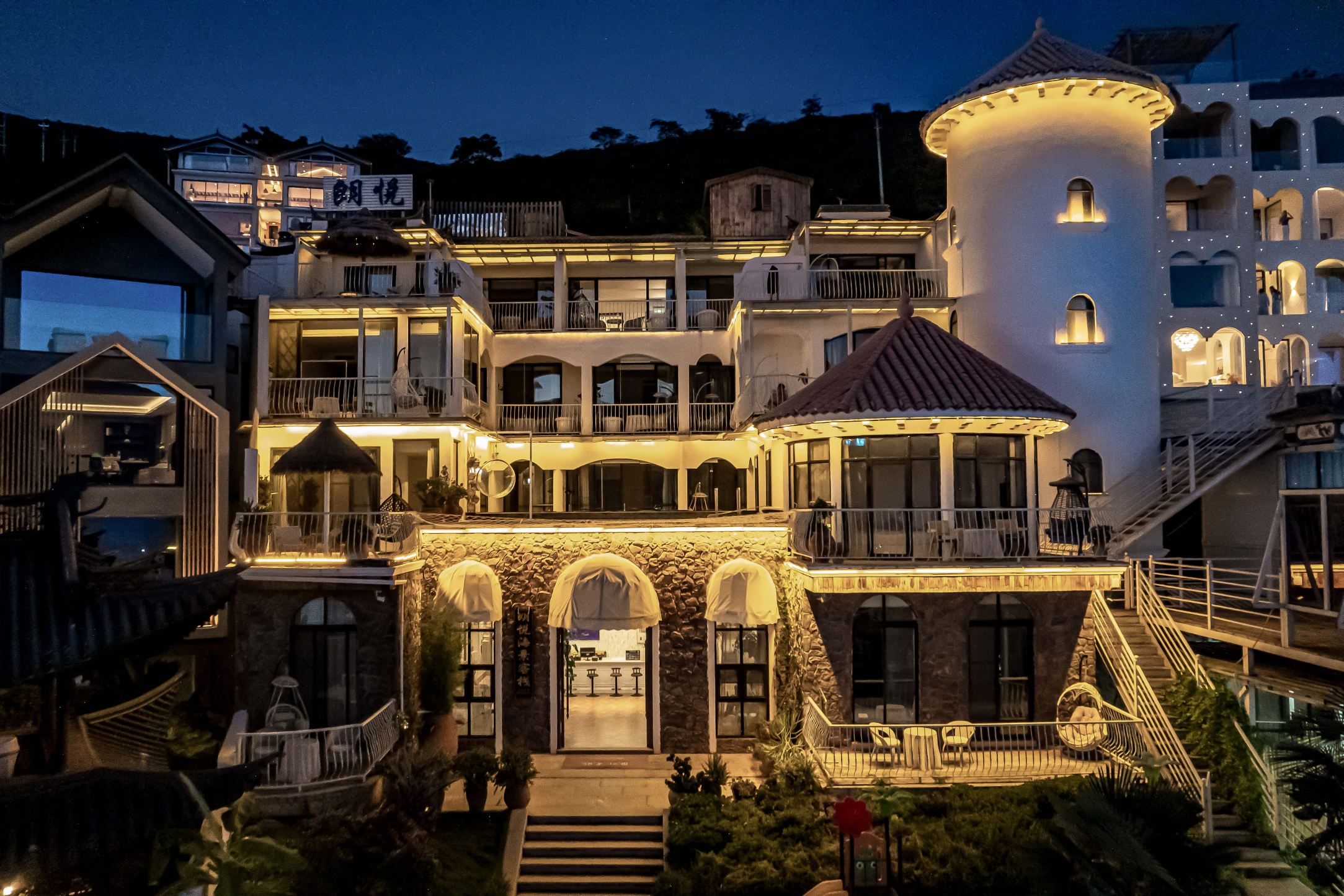 Langyue Lake-view Boutique Inn Hotels in Dali City