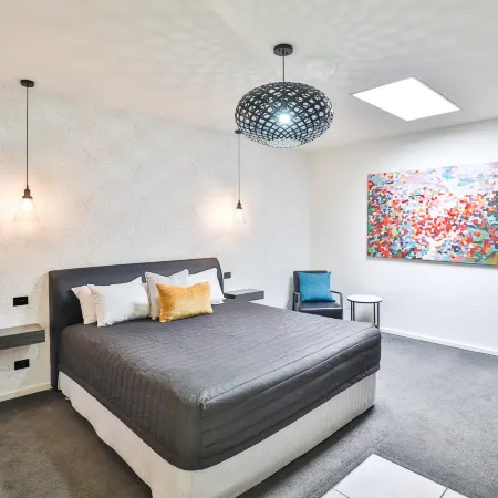 Indulge Apartments - CBD