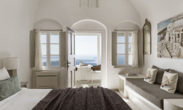 Aqua Luxury Suites