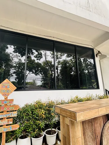 รูปภาพของมิสหงษ์เฮาส์