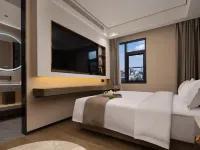 Huizhou Platinum Hotel (Huizhou Station Store) Hotels near Danshui