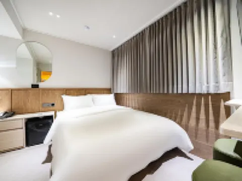 Sinchon APL Hotel โรงแรมในโซล