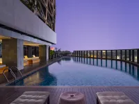 Jhl Solitaire Gading Serpong Hotels near Benteng Stadium