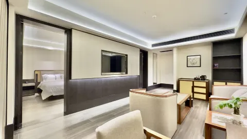 โรงแรมไป่เจา เมาน์เทน in อานลู่