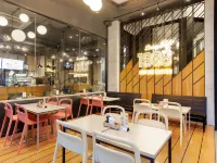 دايز إن باي ويندام باتونج بيتش فوكيت Hotels near مجمع بارادايس باتونغ