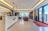 Burqin Wenjin Chinese Inn - 2성급