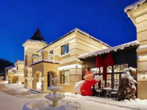 Fangyuan Li ·1897 Villa