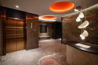 Eight Apartment - New