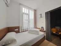Shanwailiaoliao Youth Hostel