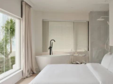 Wunianian Riverside Vacation Apartment (Jiefangbei Area Hong Ya Dong)