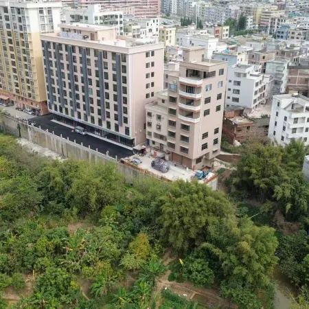 Riverside Bay Hotel