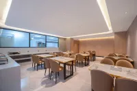 Jianshui Home Inn UP Huayi Collection Hotel (Jianshui High-Speed Railway Station Passenger Station) - พร้อมอาหารเช้า