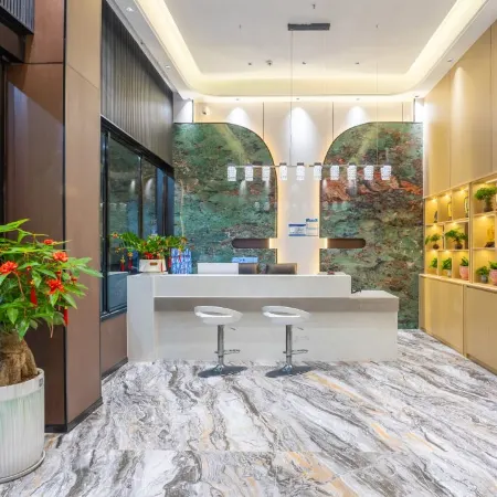 Four Seasons Cloud Hotel