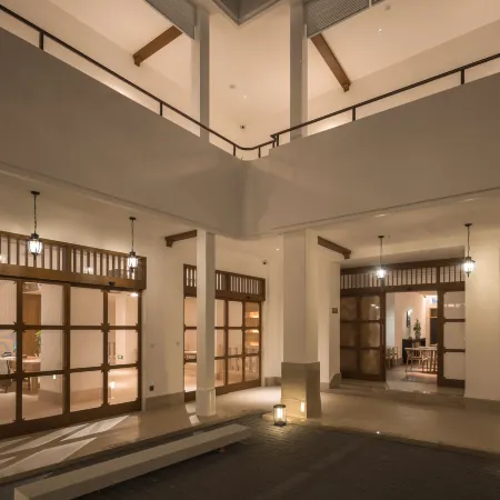 Zhu Yue · Yun Lu Contemporary Villa (Zhongshan Road Pedestrian Street Ferry Terminal Branch)
