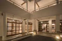 Zhu Yue · Yun Lu Contemporary Villa (Zhongshan Road Pedestrian Street Ferry Terminal Branch)