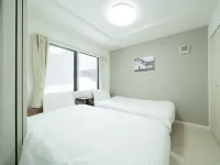 Craris 102 Hotels in Nishi Ward