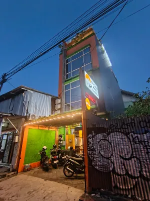 The Cabin Hotel Gandekan Hotels in Dagen Street
