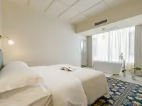 吱吱丨ZIZZ・Miro法式復古美宿（北海僑港風情街店）