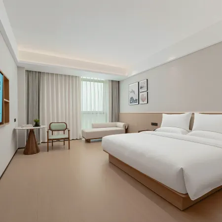 Longyou JingLan Song Hotel
