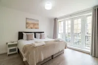 Riverside House - balcony