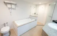 SUNRISE by Duangtawan Hotel Chiang Mai - spa
