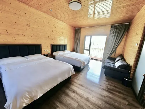 Nilka Bense Manor Homestay - Bãi đậu xe