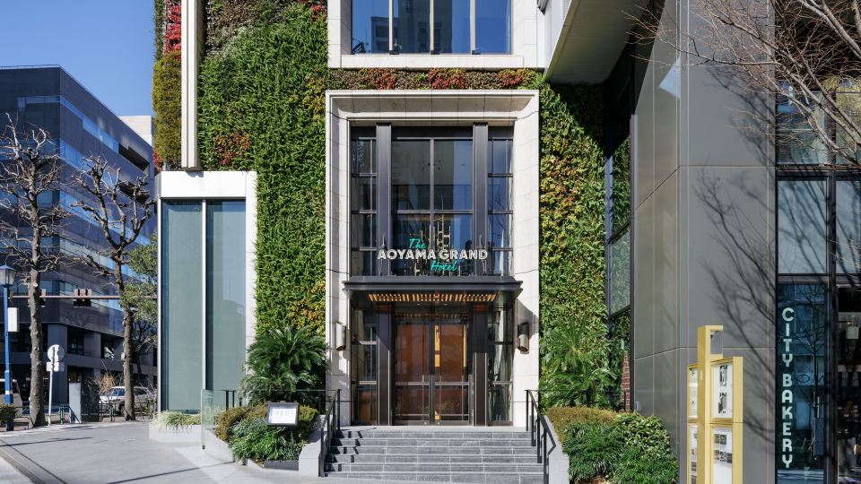 THE AOYAMA GRAND HOTEL