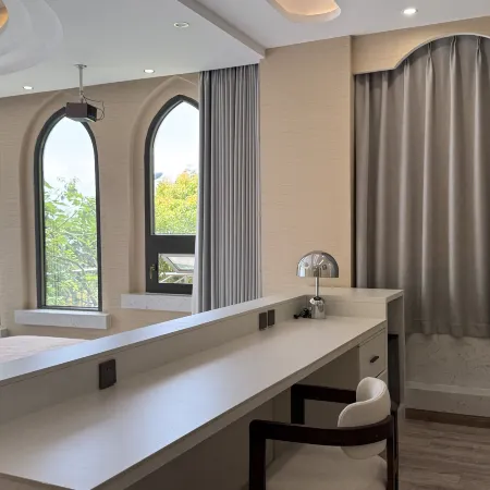 Xianyun Astrum Pool | Dessert · 360 ° Cliff Sea View Music Hot Spring Hotel (Dali Erhai Branch)