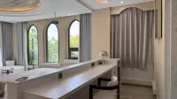Xianyun Astrum Pool | Dessert · 360 ° Cliff Sea View Music Hot Spring Hotel (Dali Erhai Branch)