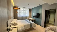 Urban Garden Hotel (Jianshe South Road Hongqi Life Plaza)