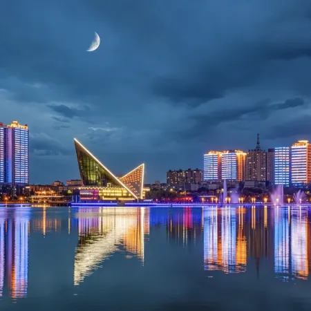 Wanjia Xiyue Hotel (Kashgar Ancient City East Lake Branch)