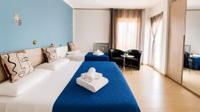 huaxia Hotel di 