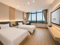 HUAYUE JINGPIN HOTEL - pet friendly