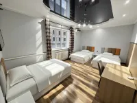 Jixiang Homestay Hotel - Homestays