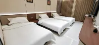 Happy Yayan | Mellow · Pure · Courtyard Homestay (Jinghe) - 2 tähden
