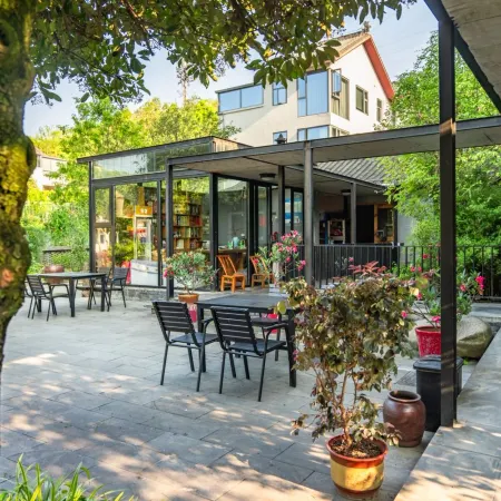 Yiyun Country House (Wudang Mountain Entrance Store)