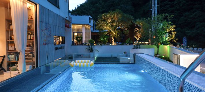 Yun Zizai · Azure Tea Mountain Creek House · Mountain Wild Swimming Pool Homestay Hotel a Contea di Jing