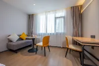 Homeinn Plus (Qingdao May Fourth Square Fushansuo Subway Station) โรงแรมในศูนย์การค้าปันเตาและศูนย์พายเรือโอลิมปิก