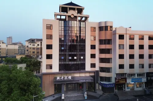 XinganHotel - parking