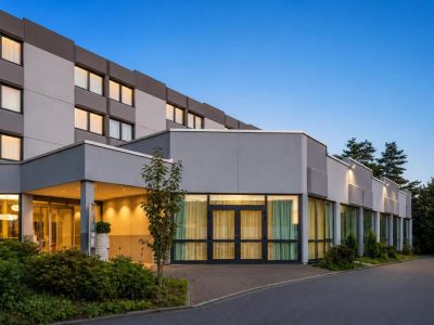 Sunday Hotel Frankfurt Airport Kelsterbach