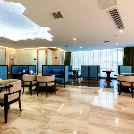 Xingxuzuo Esports X Bao Jing Time-Space Hotel (Yugan Tianhong Mall)