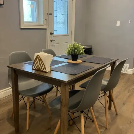Walk Parliament&ByWard market EntireUnit W/FreeParking