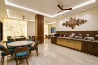 Hotel Square Plaza - 4-Star