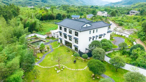 Guilin Junxi Heyuan • Landscape Vacation Apartment - พร้อมWifi