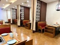 โรงแรมเผิงเยว่ อันจี้ - ที่มีที่จอดรถ