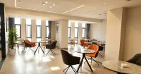 Huarui Lemon Hotel (Zhenjiang Railway Station Wanda) - พร้อมอาหารเช้า