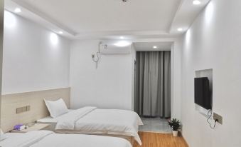 Yudu Zhanqian Business Hotel (Baicheng Railway Station)