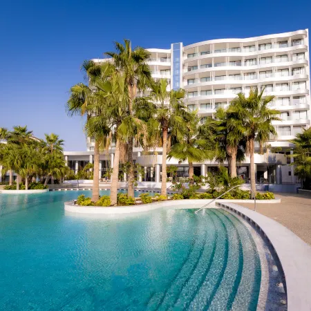 Radisson Beach Resort Larnaca